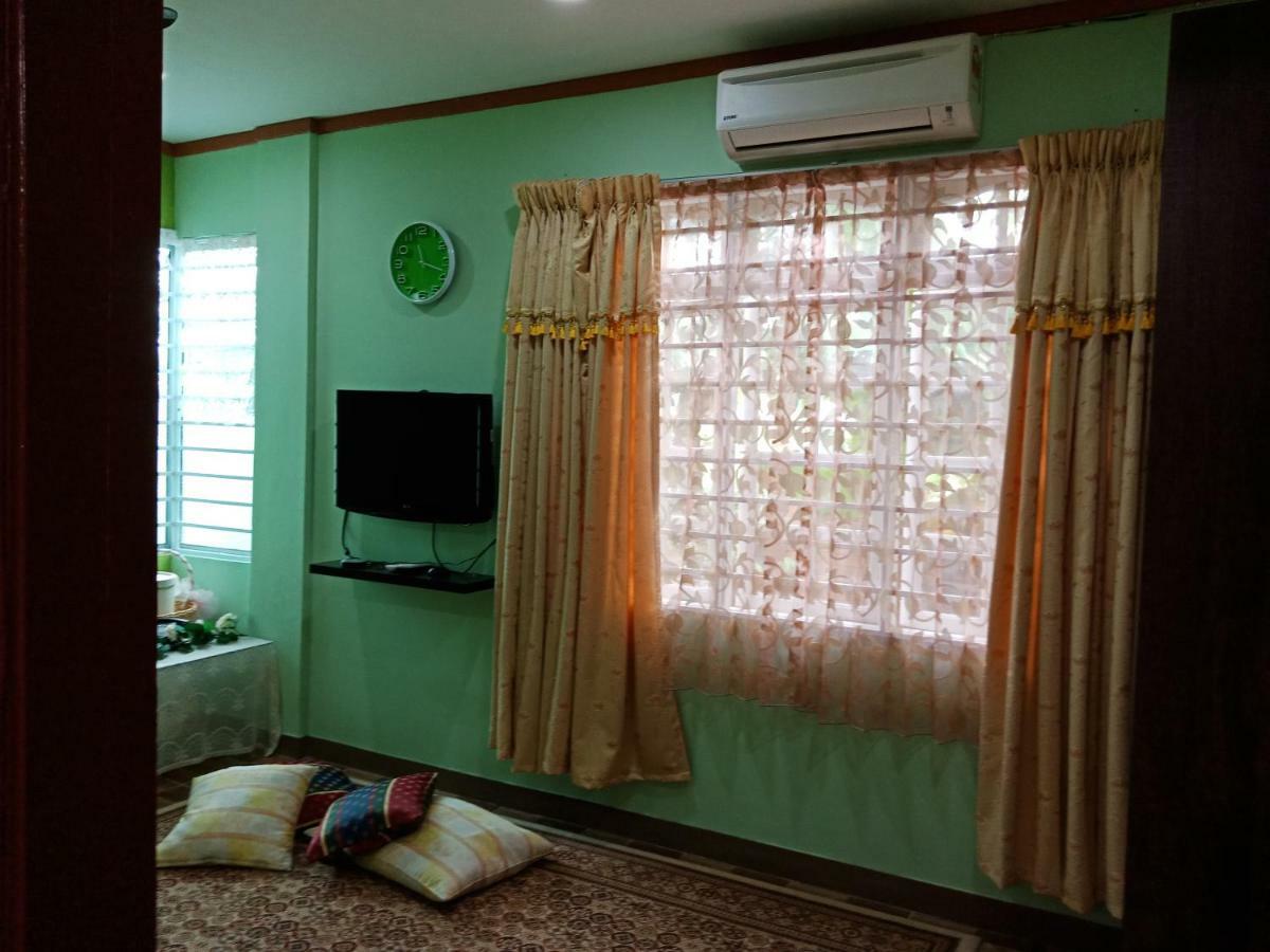Apartamento Jazepuri - Jaze 1 Kuching Exterior foto