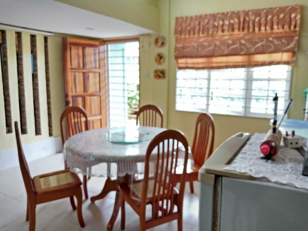 Apartamento Jazepuri - Jaze 1 Kuching Exterior foto