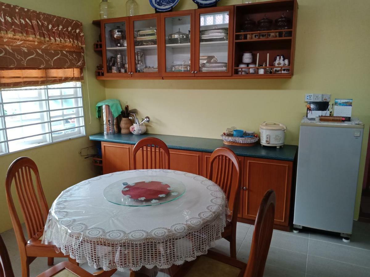 Apartamento Jazepuri - Jaze 1 Kuching Exterior foto